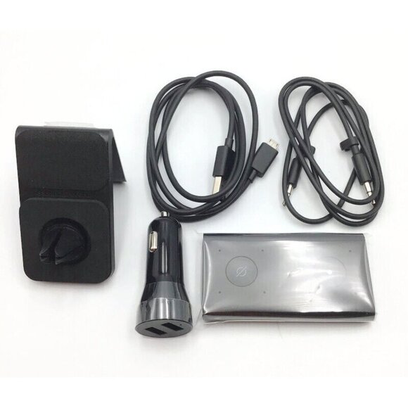 Amazon Echo Auto Speaker 1st Gen Hands-Free Alexa Car Accessory Apple or Android - Picture 3 of 7